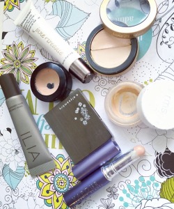 Cover Up, Naturally! LPN’s Pick on the Best Natural Concealers